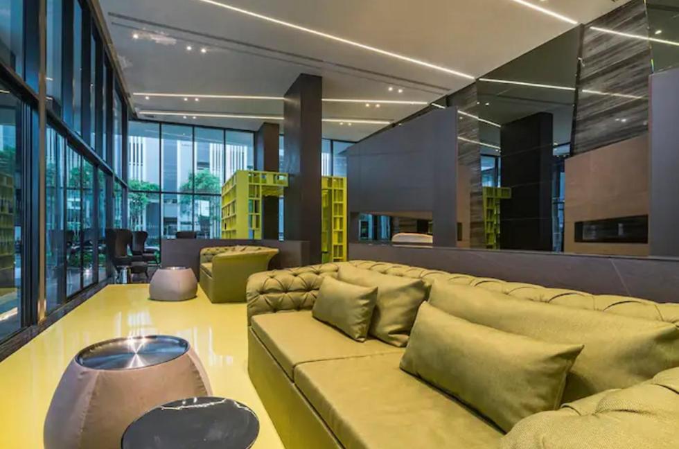 Base Central Pattaya Long Balcony King-Bed With Infinity Pool & Free Netflix! ภายนอก รูปภาพ