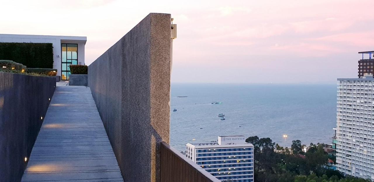 Base Central Pattaya Long Balcony King-Bed With Infinity Pool & Free Netflix! ภายนอก รูปภาพ