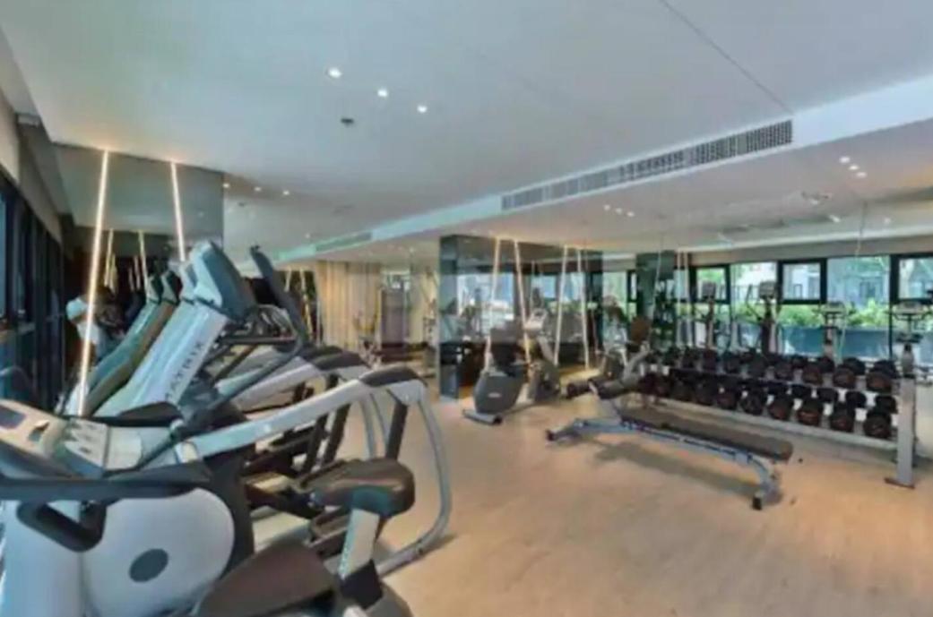 Base Central Pattaya Long Balcony King-Bed With Infinity Pool & Free Netflix! ภายนอก รูปภาพ